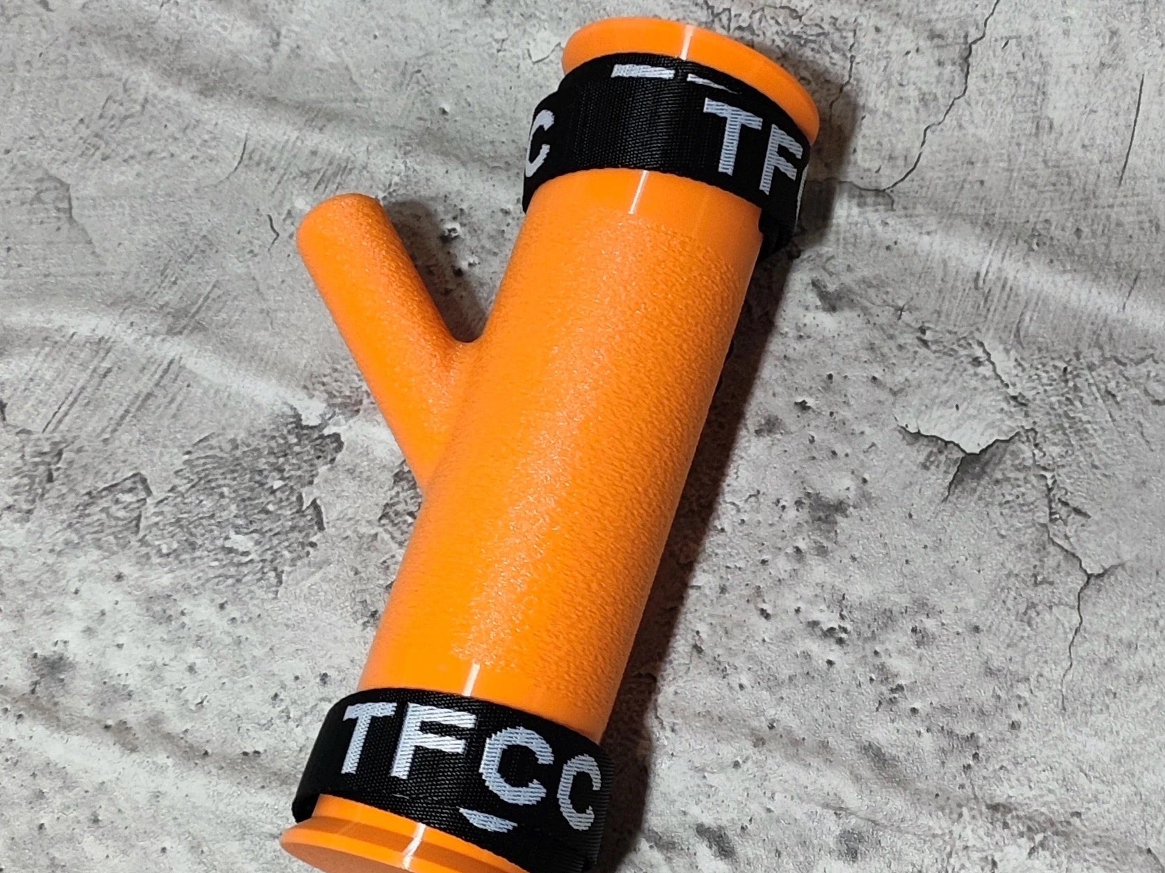 height： 220mm width 112*70mm